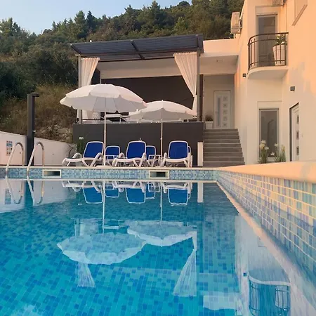 Villa Lea *